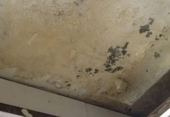 大余阳台漏水维修公司分享下大余卫生间渗水维修需要注意哪些问题。